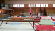 Blandine Souplesse-Flip Poutre Juin 2015.mp4