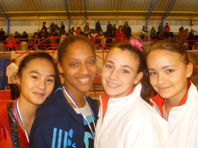 4 filles, 4 podiums,3 titres !! 4 filles, 4 podiums,3 titres !!