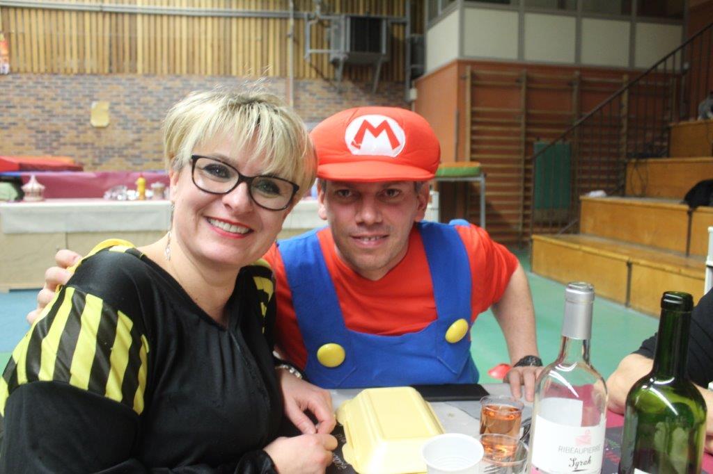 Maya l'Abeille et Super Mario